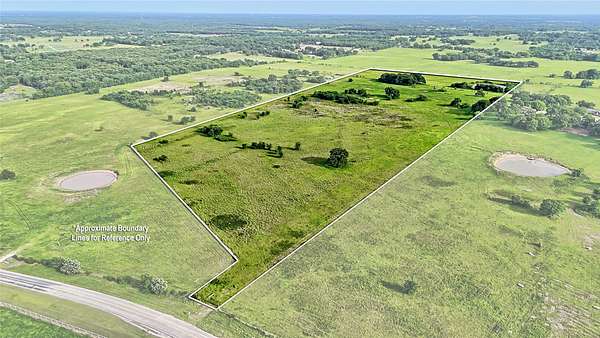 31.9 Acres of Agricultural & Residential Land for Sale in Whitesboro, Texas