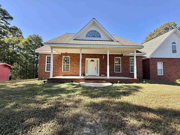 3.6 Acres of Residential Land with Home for Sale in Hot Springs, Arkansas