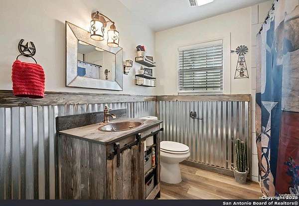 3 Acres of Residential Land with Home for Sale in La Vernia, Texas