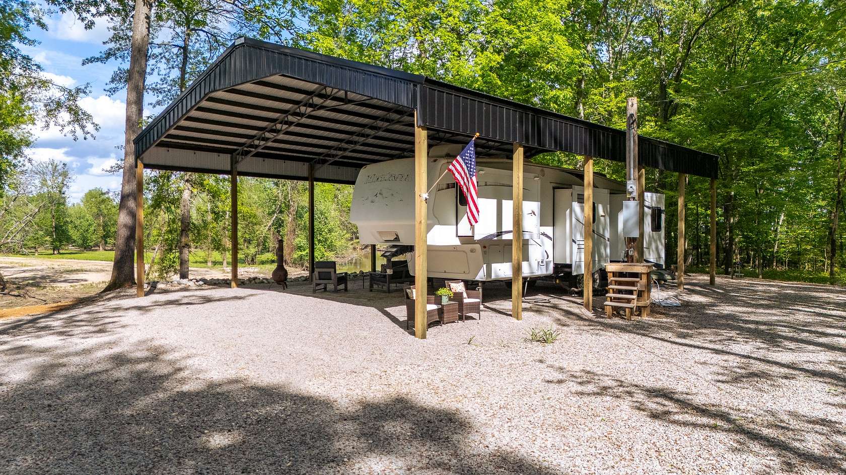 1.6 Acres of Residential Land for Sale in Savannah, Tennessee