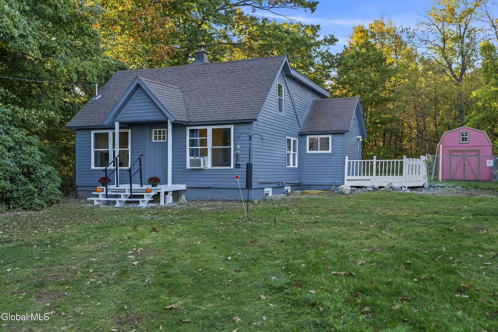 23.2 Acres of Land with Home for Sale in Amsterdam, New York