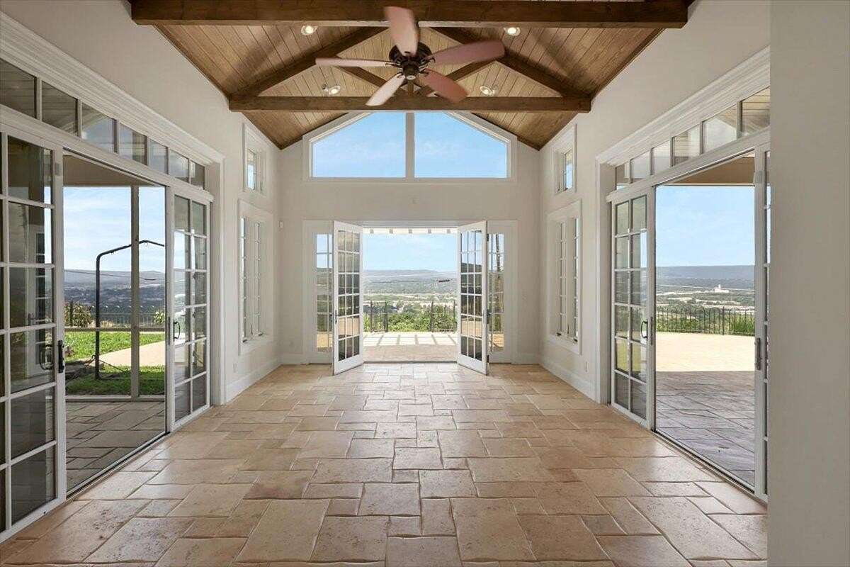 4.77 Acres of Land with Home for Sale in Chattanooga, Tennessee