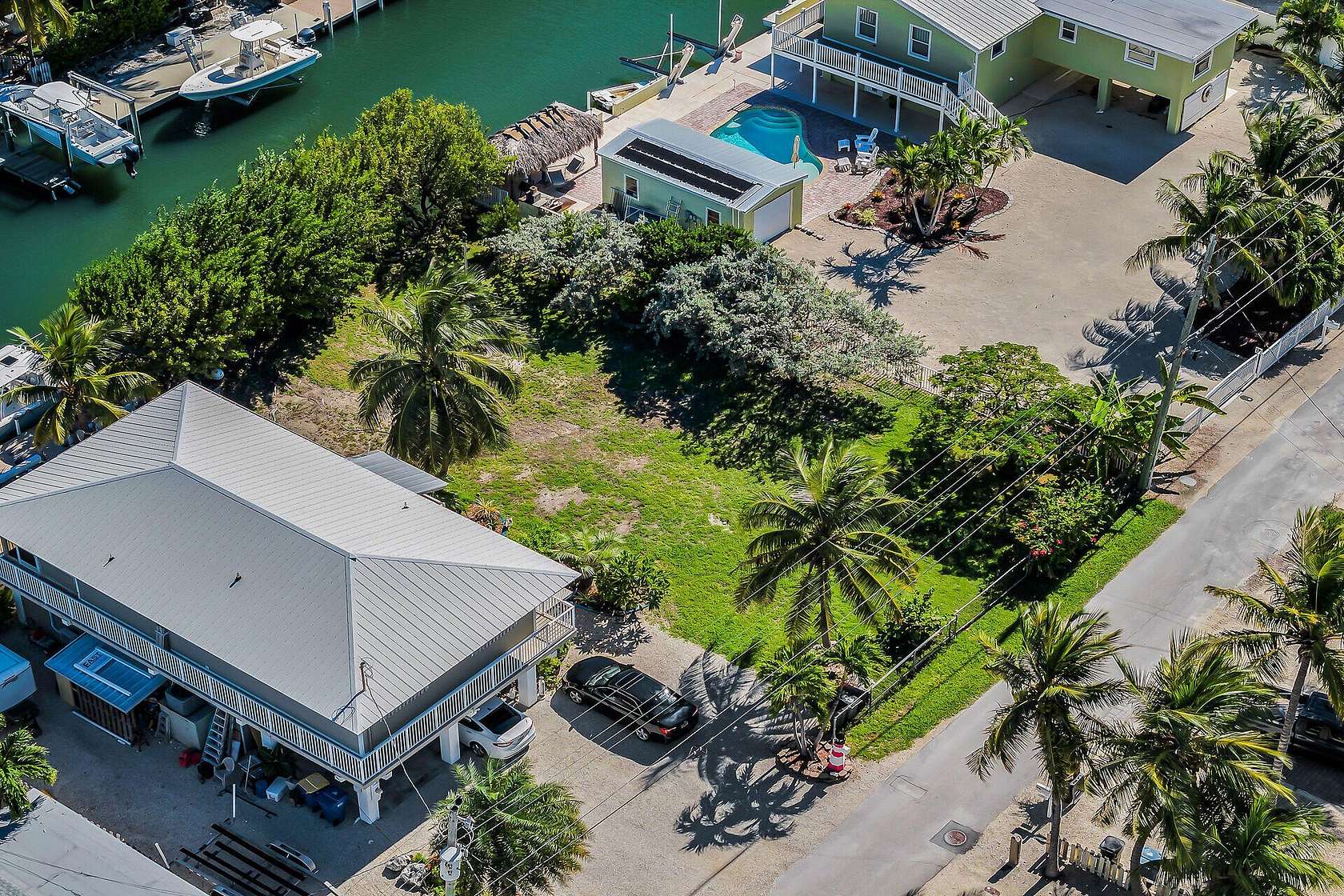 Residential Land for Sale in Lower Matecumbe Key, Florida