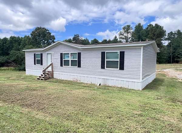 2 Acres of Residential Land with Home for Sale in Phil Campbell, Alabama