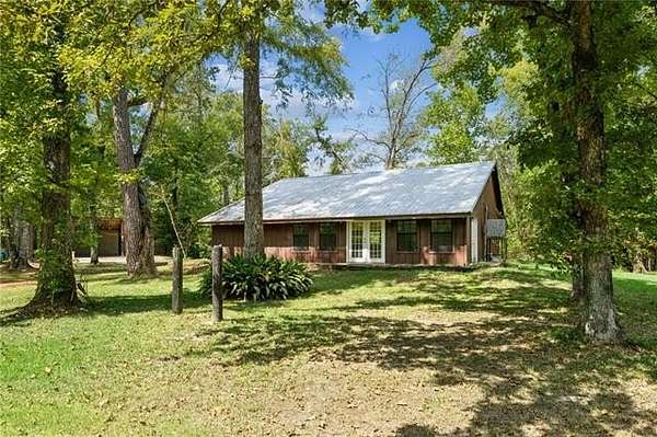 1.5 Acres of Residential Land with Home for Sale in Independence, Louisiana
