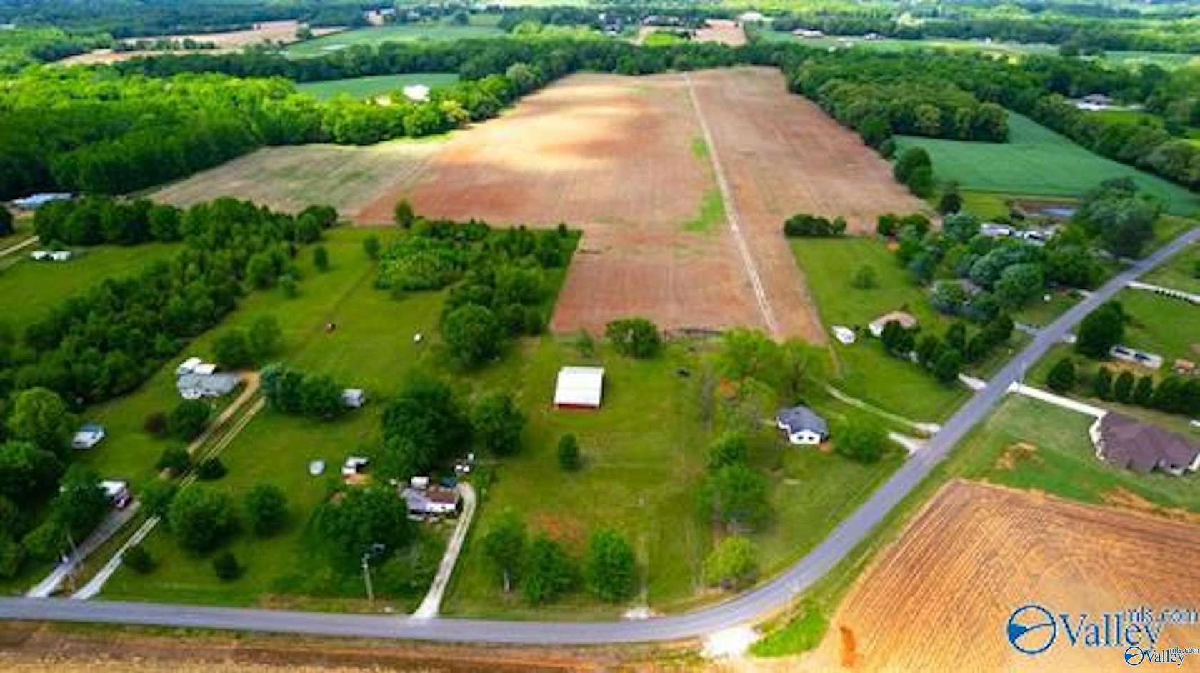 66.3 Acres of Land for Sale in New Market, Alabama