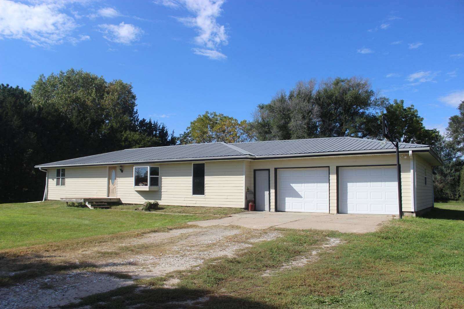 3.9 Acres of Residential Land with Home for Sale in Broken Bow, Nebraska