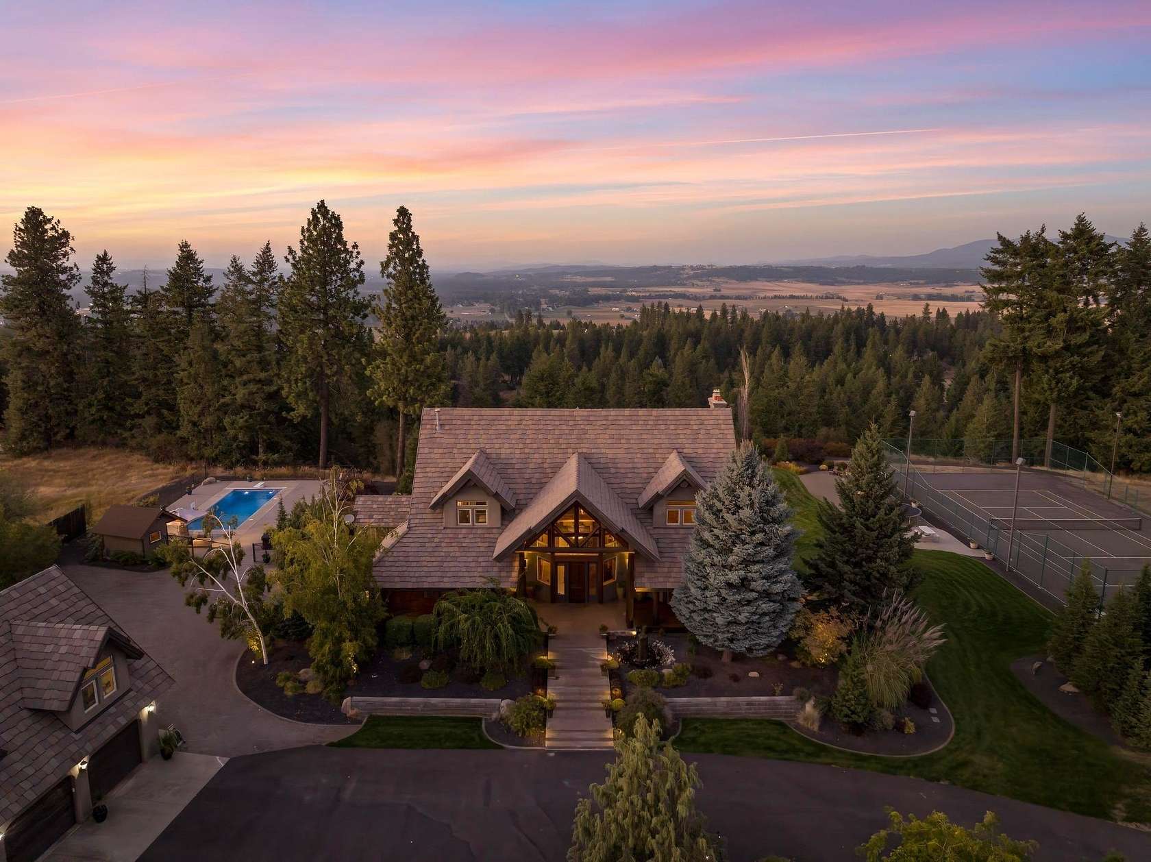 10 Acres of Land with Home for Sale in Spokane, Washington