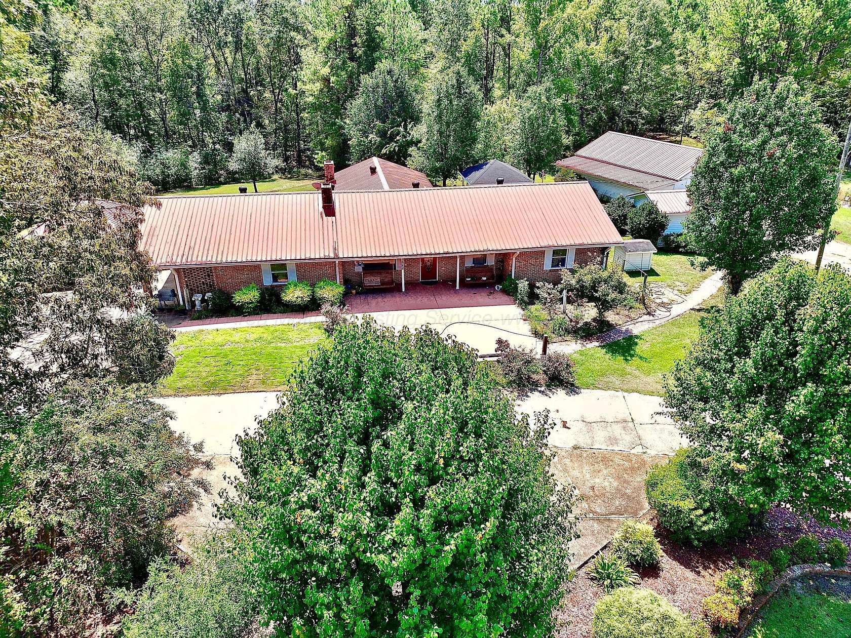 4.36 Acres of Residential Land with Home for Sale in Fayette, Alabama