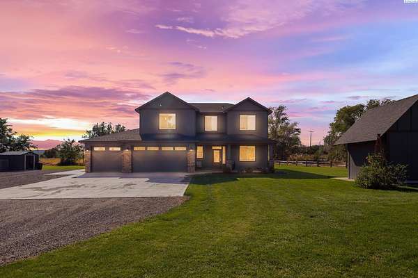 1.75 Acres of Residential Land with Home for Sale in Benton City, Washington