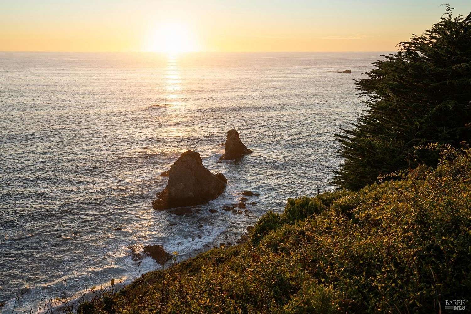 3 Acres of Residential Land with Home for Sale in Albion, California