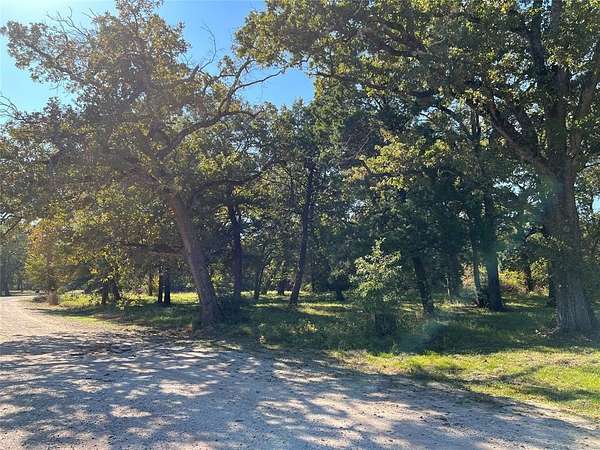 1.64 Acres of Land for Sale in Corsicana, Texas