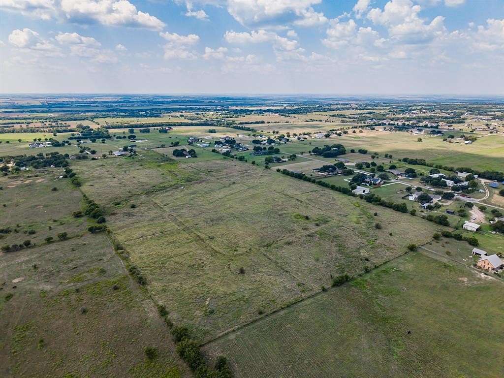 35.5 Acres of Land for Sale in Lorena, Texas