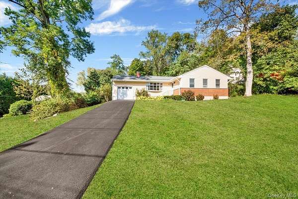 1.59 Acres of Residential Land with Home for Sale in Mahopac, New York