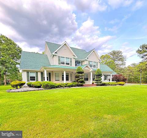 21.1 Acres of Land with Home for Sale in Hammonton, New Jersey