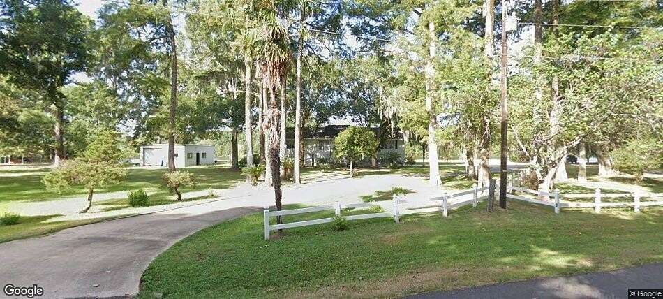 2 Acres of Residential Land with Home for Sale in Pineville, Louisiana