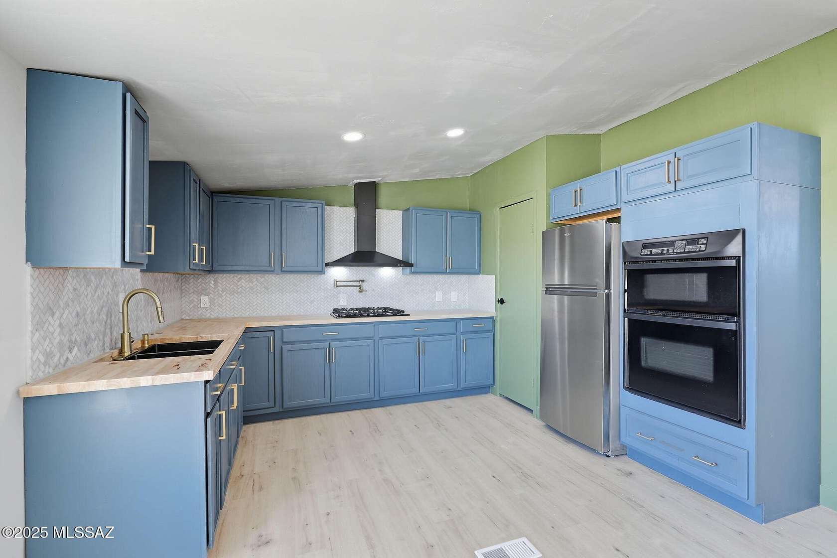 4.24 Acres of Land with Home for Sale in Marana, Arizona