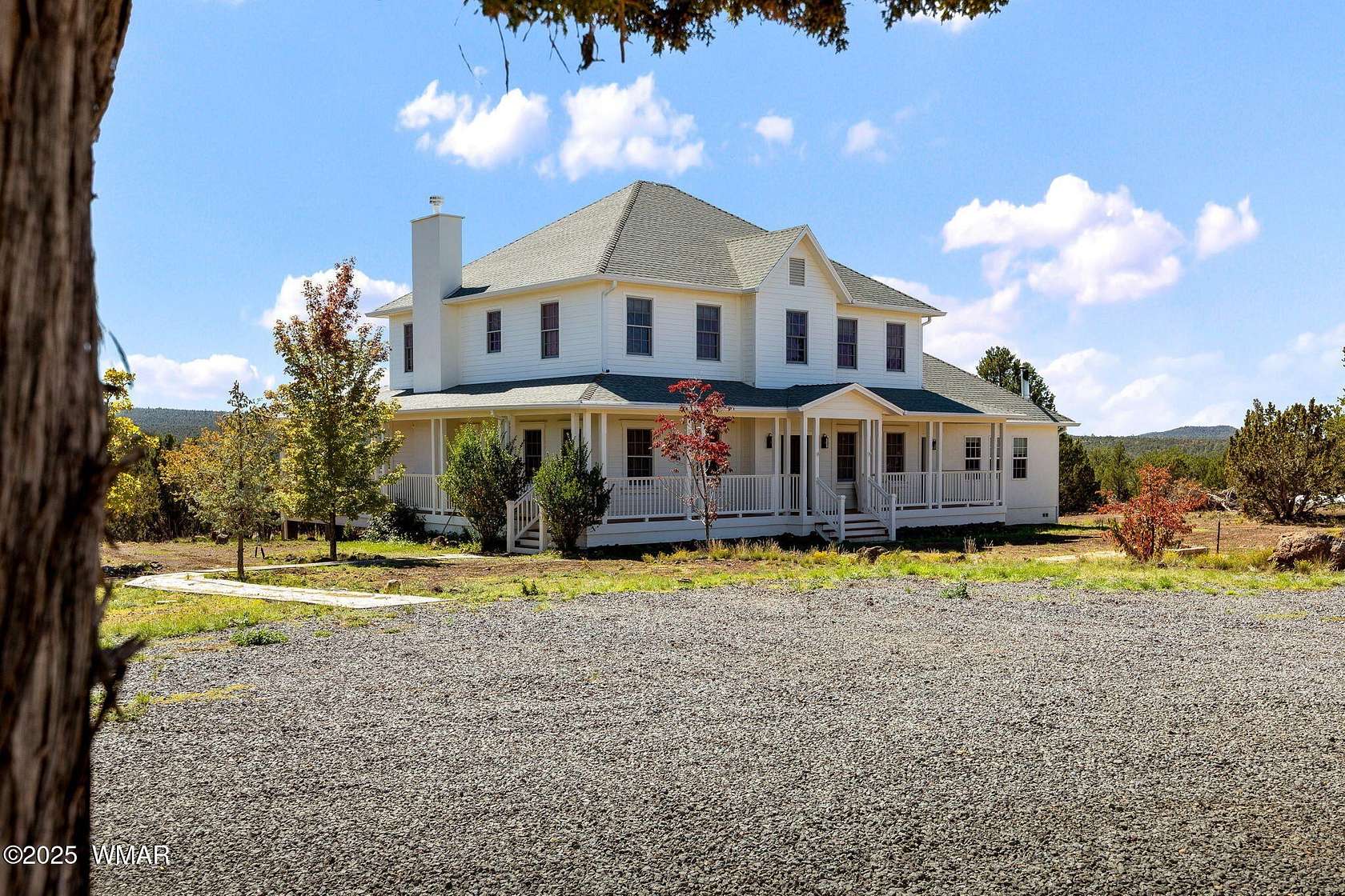 6.23 Acres of Residential Land with Home for Sale in Vernon, Arizona