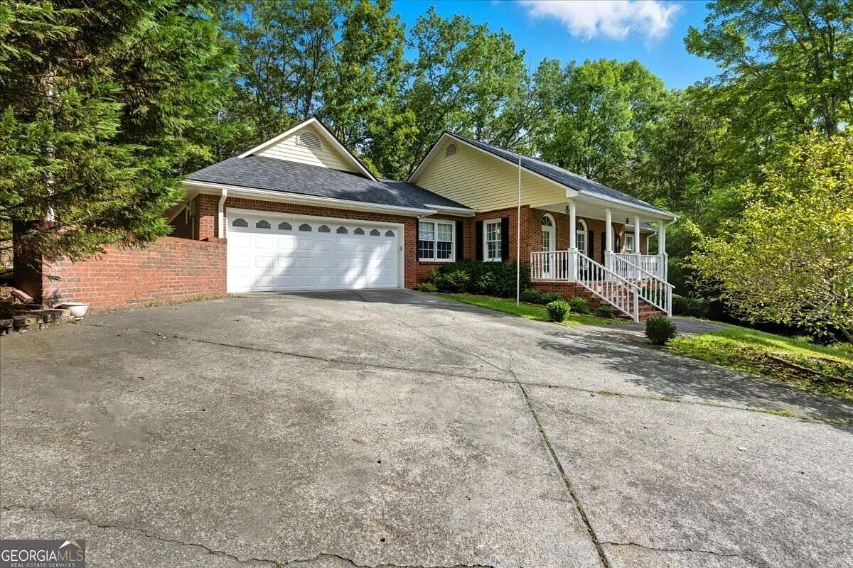 3.27 Acres of Residential Land with Home for Sale in Cartersville, Georgia