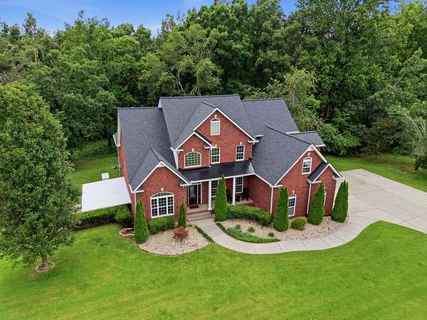 4 Acres of Land with Home for Sale in Portland, Tennessee
