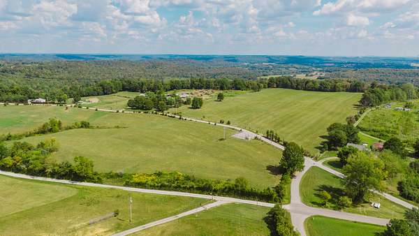 14.4 Acres of Agricultural Land for Auction in Bowling Green, Kentucky