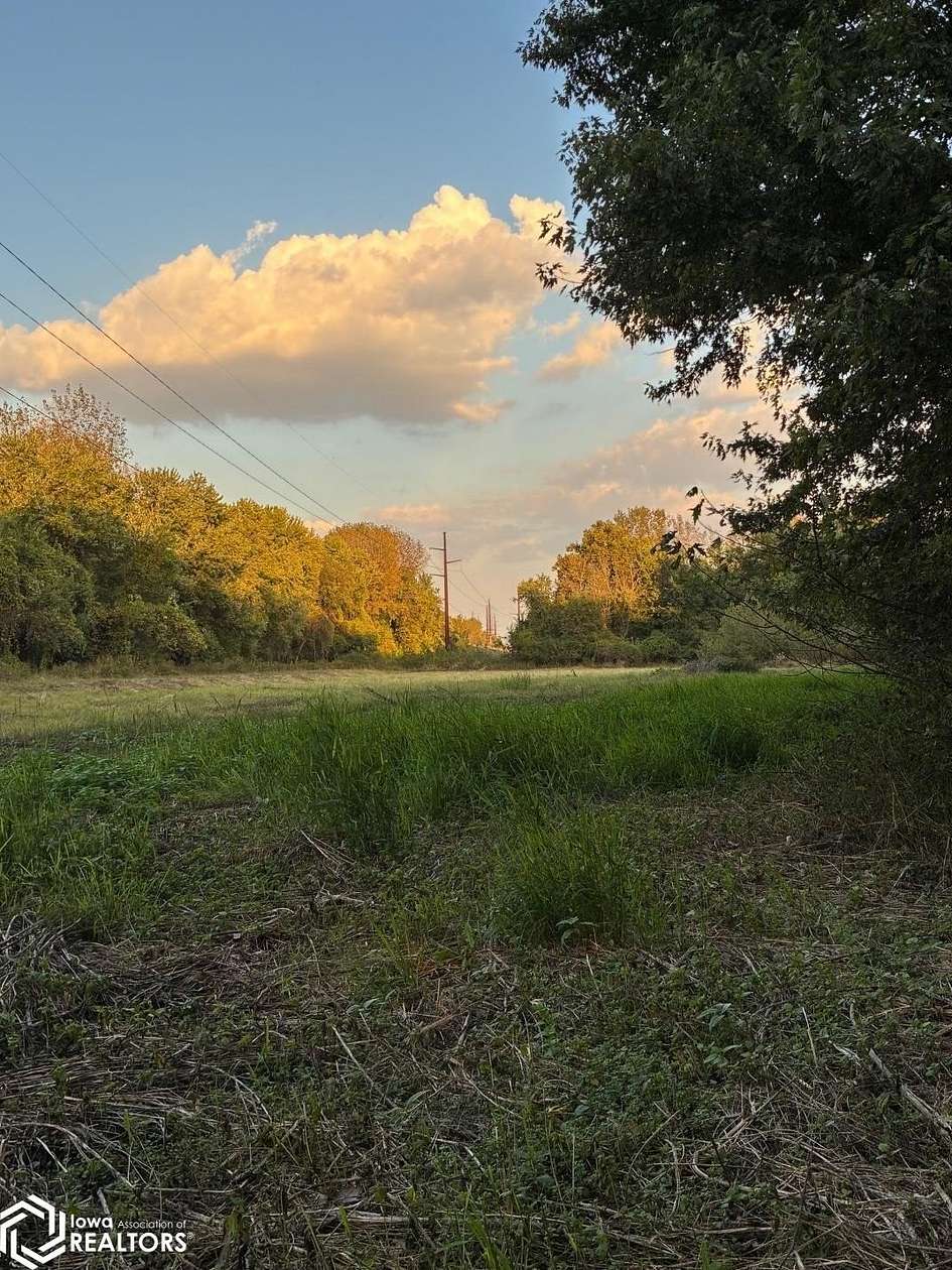 8.4 Acres of Land for Sale in Keokuk, Iowa