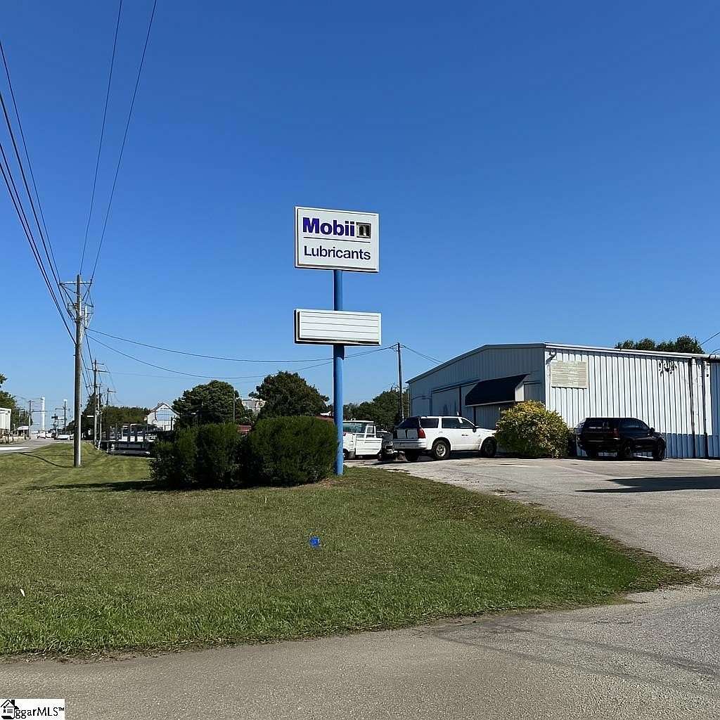 1.14 Acres of Commercial Land for Sale in Anderson, South Carolina