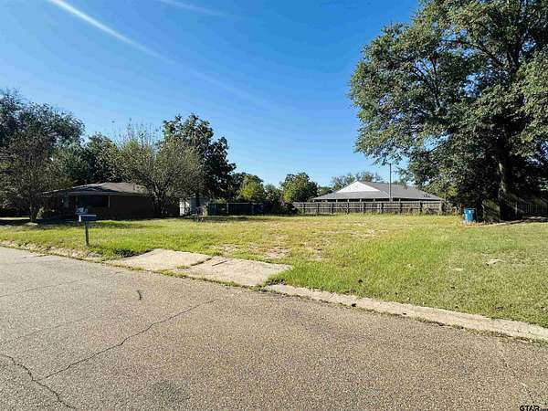 0.24 Acres of Residential Land for Sale in Winnsboro, Texas