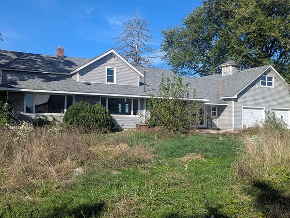 3 Acres of Residential Land with Home for Sale in Petersburg, Michigan