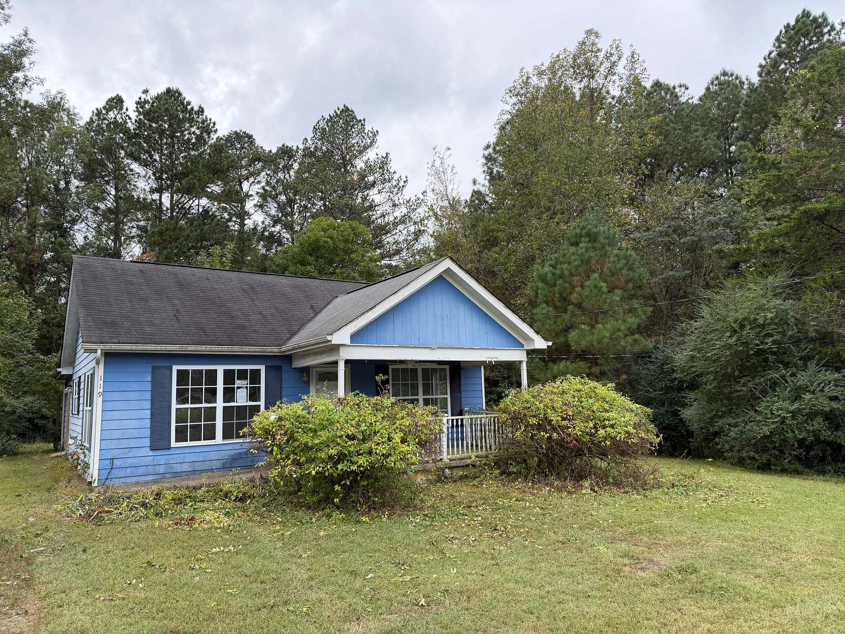 2 Acres of Residential Land with Home for Auction in Cleveland, Tennessee