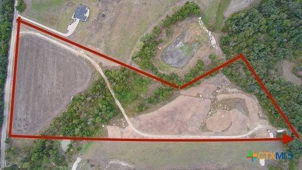 10 Acres of Land for Sale in Granger, Texas