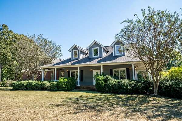 40 Acres of Agricultural Land with Home for Sale in Enid, Mississippi