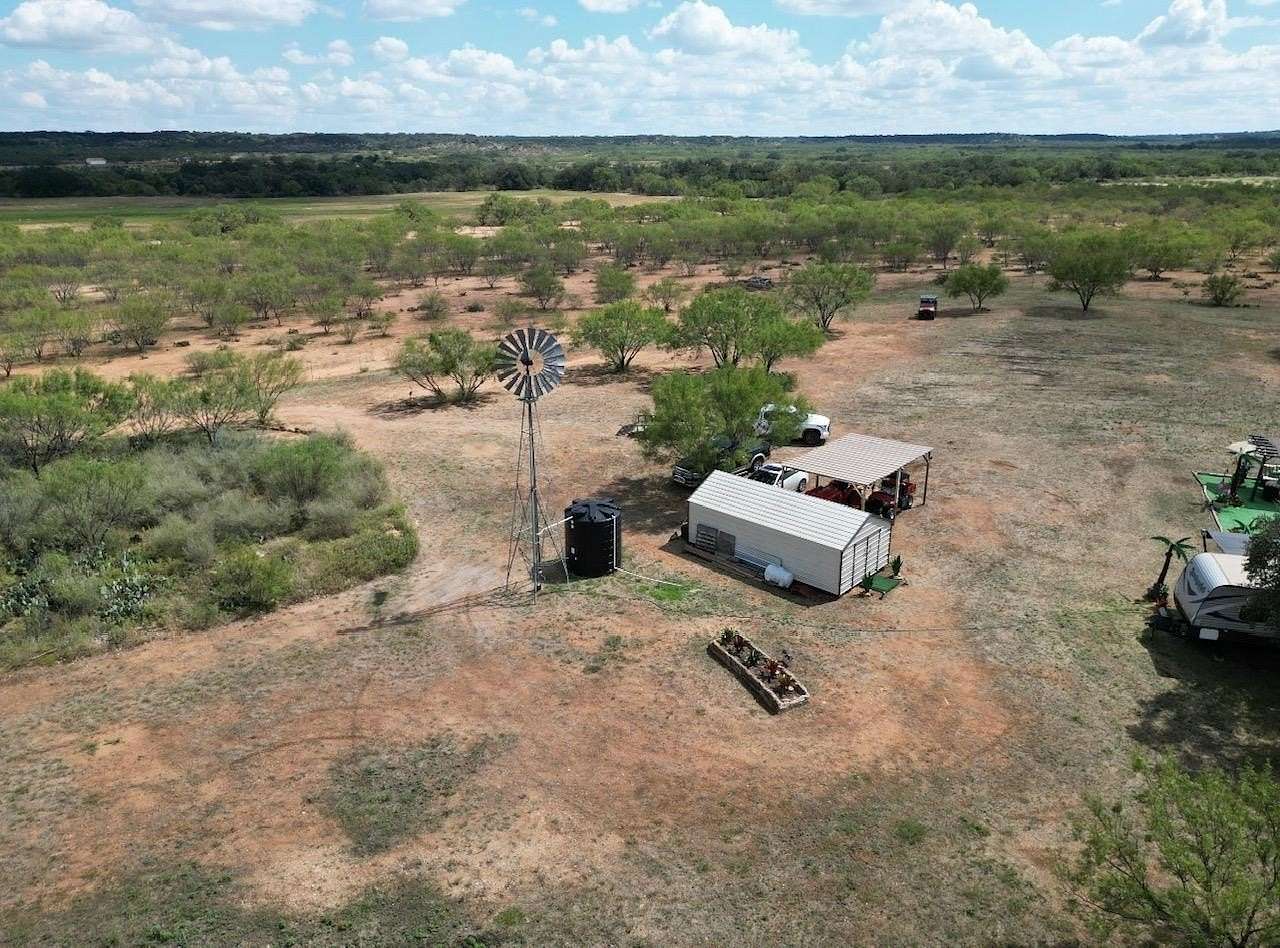 23 Acres of Agricultural Land for Sale in Rochelle, Texas