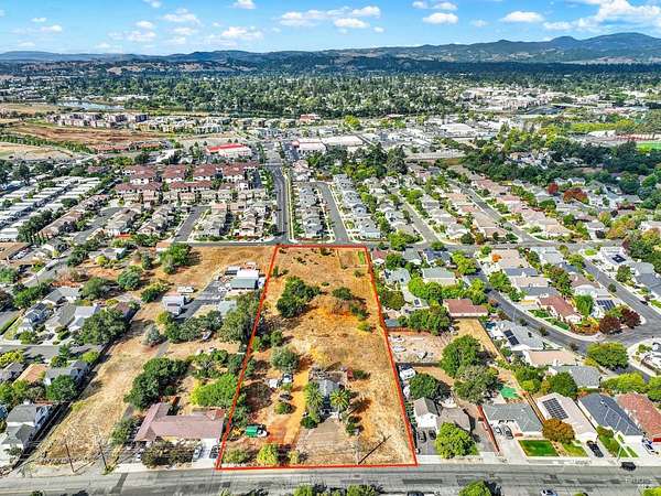 3 Acres of Residential Land with Home for Sale in Napa, California