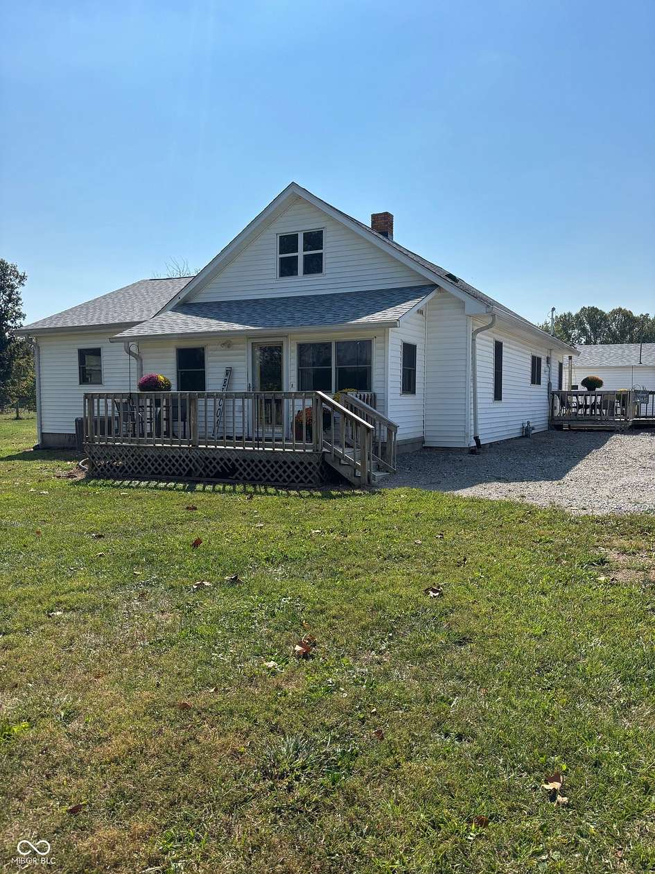 91 Acres of Agricultural Land with Home for Sale in Columbus, Indiana