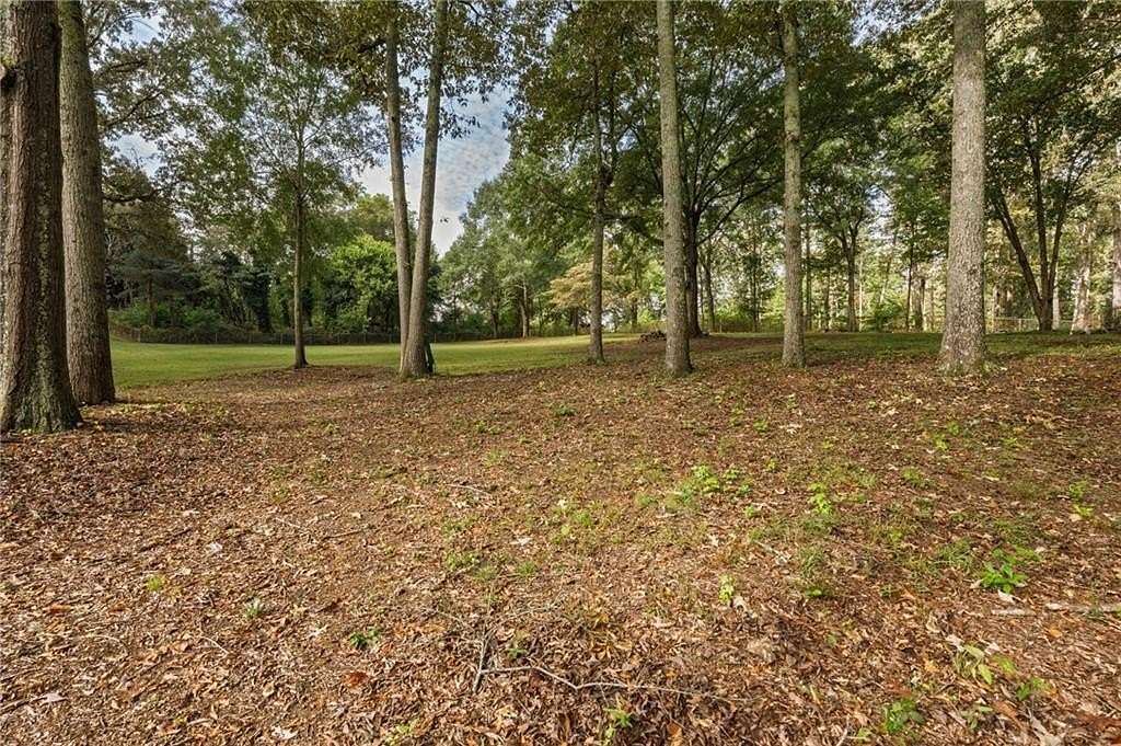 7 Acres of Land for Sale in Austell, Georgia