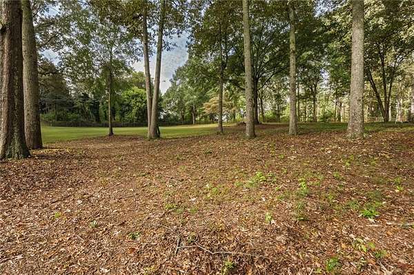 7 Acres of Land for Sale in Austell, Georgia