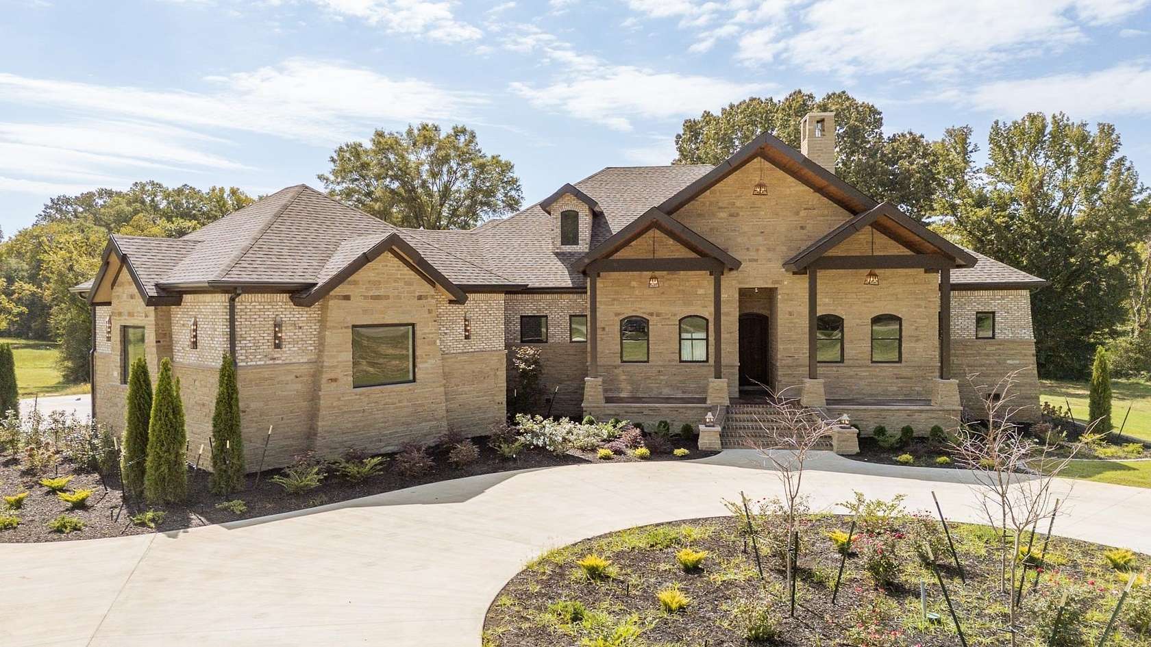 4.2 Acres of Residential Land with Home for Sale in Savannah, Tennessee