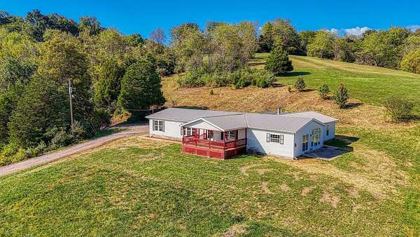 5.48 Acres of Residential Land with Home for Sale in Jackson, Ohio