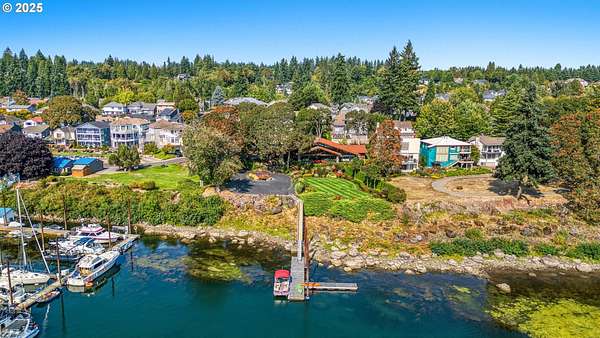 1.53 Acres of Land with Home for Sale in Vancouver, Washington