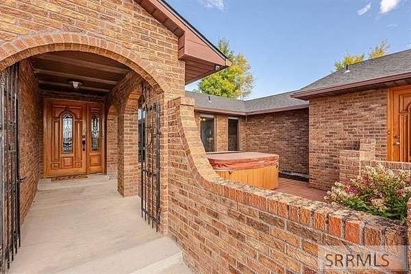 2.2 Acres of Residential Land with Home for Sale in Aberdeen, Idaho