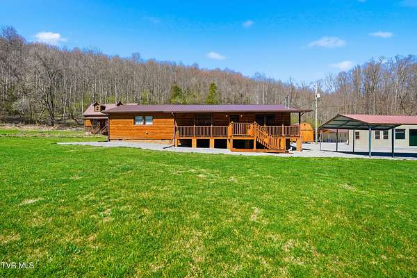 11.1 Acres of Improved Land for Sale in Big Stone Gap, Virginia