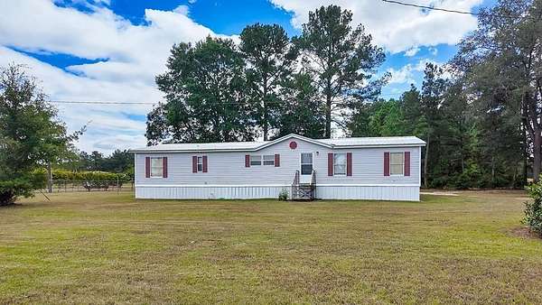 2 Acres of Residential Land with Home for Sale in Pelham, Georgia