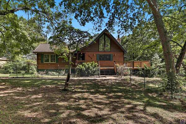 2.28 Acres of Residential Land with Home for Sale in Tecumseh, Kansas