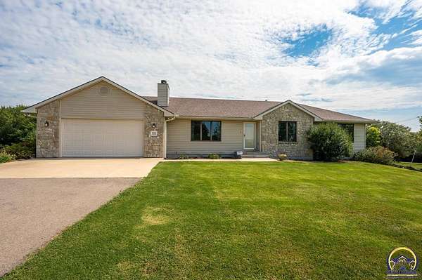 3.15 Acres of Residential Land with Home for Sale in Topeka, Kansas