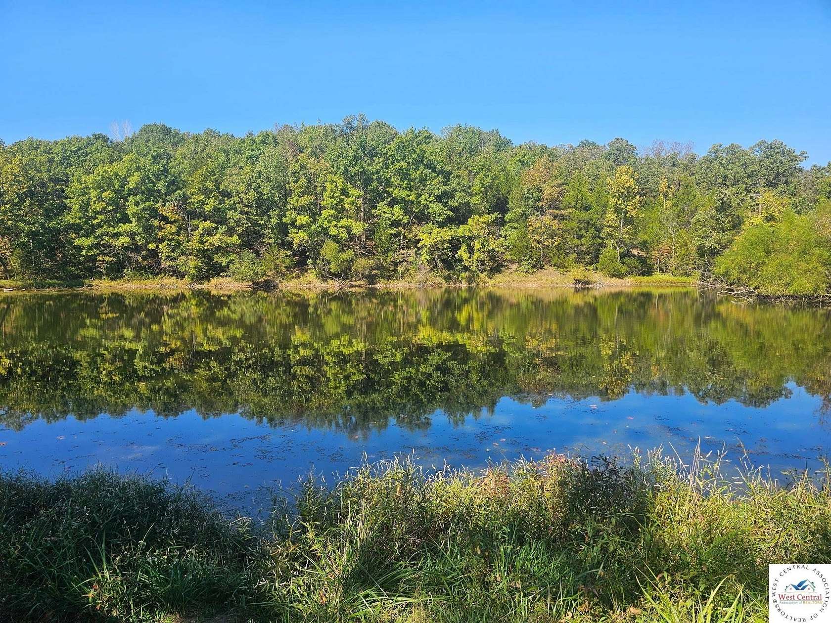 17.4 Acres of Recreational Land for Sale in Warsaw, Missouri