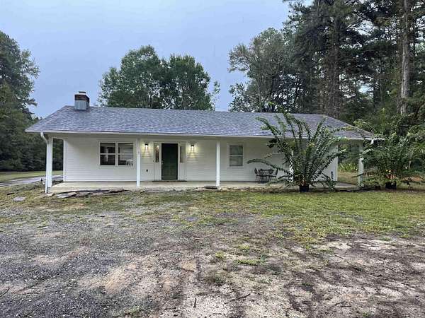 3.25 Acres of Residential Land with Home for Sale in Pine Bluff, Arkansas