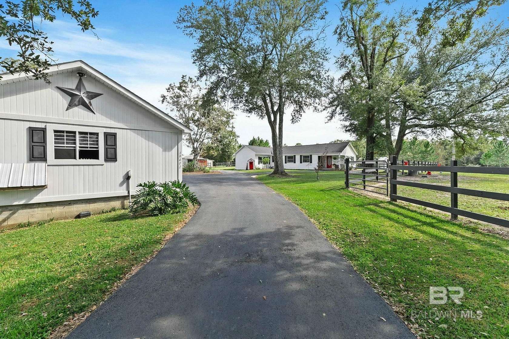 3 Acres of Residential Land with Home for Sale in Robertsdale, Alabama