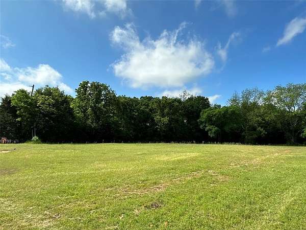 1 Acre of Residential Land for Sale in Mansfield, Texas