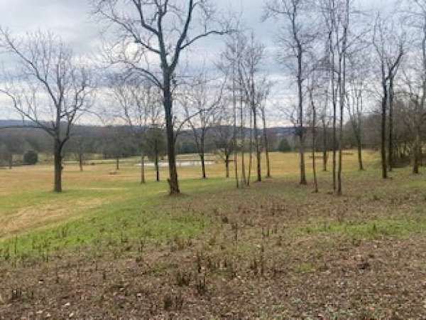 18.2 Acres of Land with Home for Sale in Lebanon, Tennessee